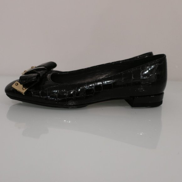 Stuart Weitzman Black Bow Flats - SZ 6 - Picture 3 of 6